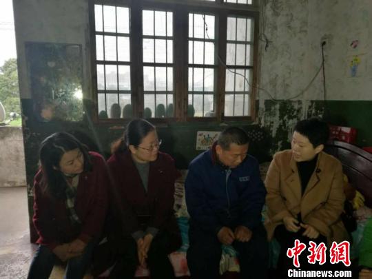 90后快递小哥车祸离世捐器官救4人 常州各界捐助其家人