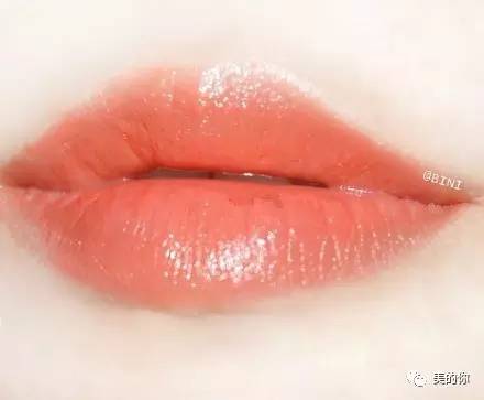 女人为什么要不停买口红?