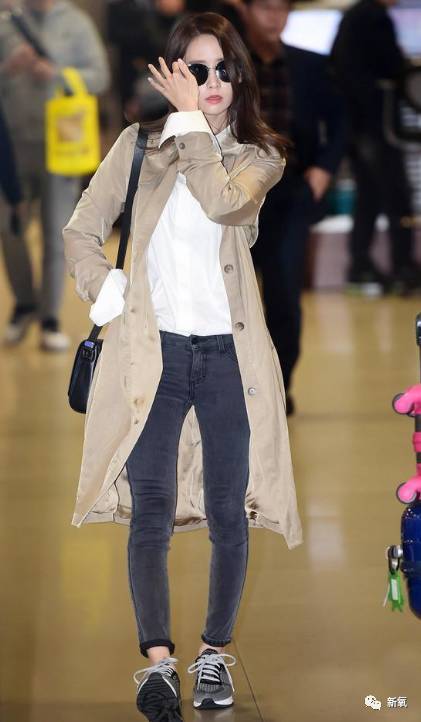 杨幂的X形腿允儿的O形腿都是怎么变直的?