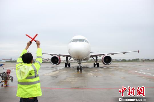 广东惠州机场已开通13条航线 旅客吞吐量大增