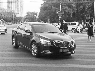 北京交通整治：司机不礼让斑马线罚200元扣3分