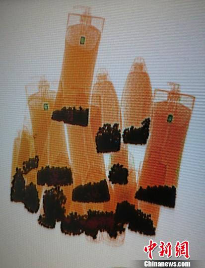 港女携近三千粒铅弹入境被深圳罗湖海关截获