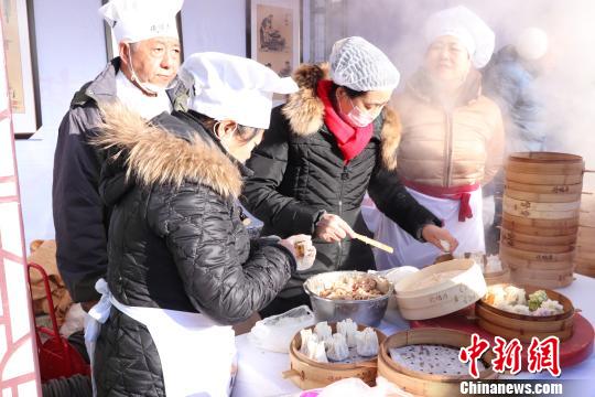 传统美食吃出文化 呼和浩特举行烧卖文化大赛