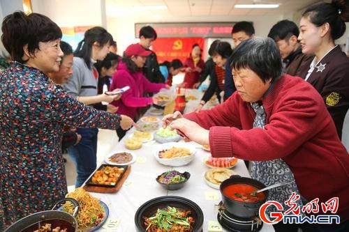 北京：“巧媳妇”赛“私房菜”迎“三八”国际妇女节