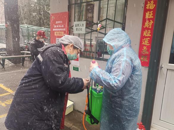 北京东城建国门街道创新防疫工作让失管院落“有着落”