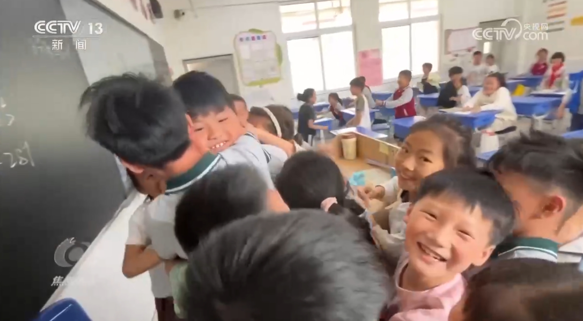 焦点访谈｜分数之外，如何守护青少年身心健康？