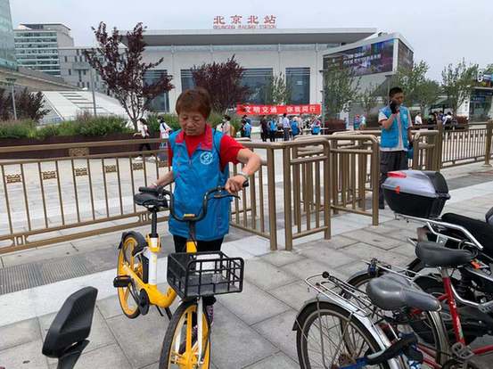 北京西城出招治理共享单车，地铁口及周边一家车企最多投30辆