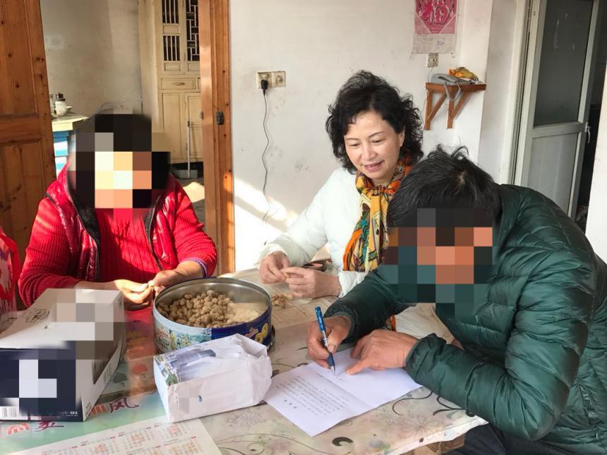 上海：“牵手”送服务，合力促和谐