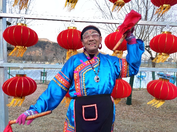 秦皇岛：冬日的火热“冰心”