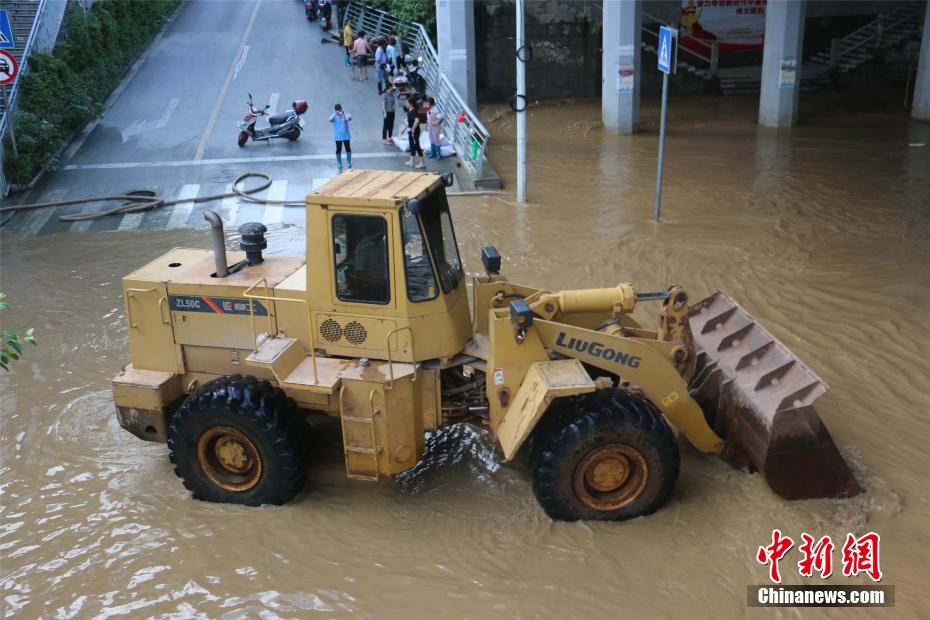 一周之内3次超警洪峰过境广西柳州