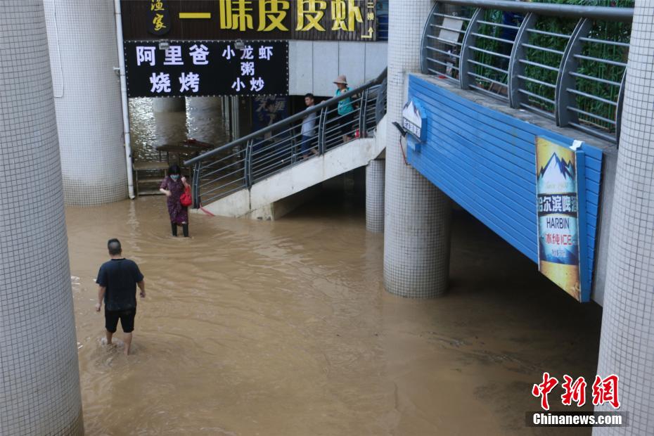 一周之内3次超警洪峰过境广西柳州