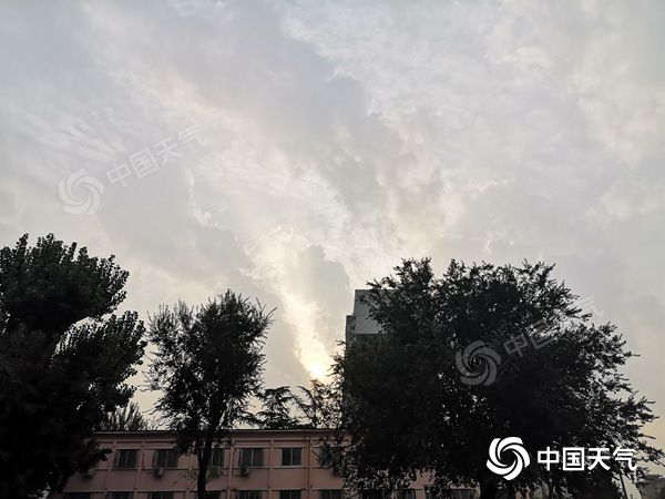 <b> 今日北京将迎今年入汛来最强降雨 傍晚到前半夜为降雨核心时段</b>