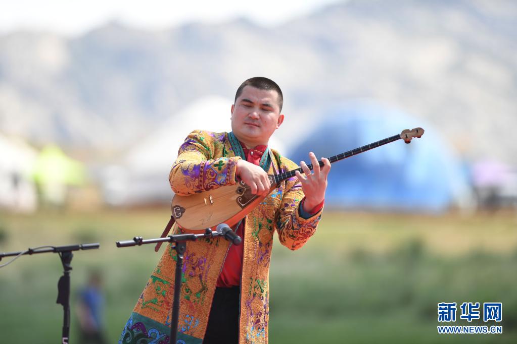 新疆福海百万阿勒泰羊转场文化旅游节开幕