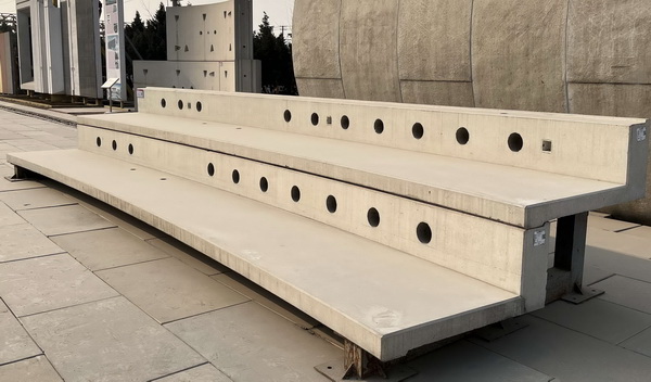 北京榆构：完成“冰丝带”6000㎡看台板深化设计和预制施工建设