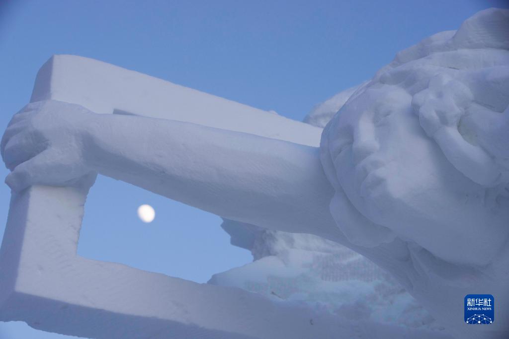 第二十八届全国雪雕比赛在冰城落幕