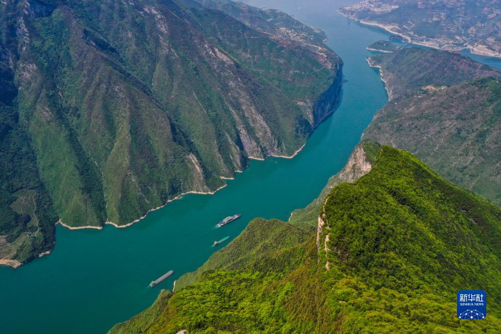 长江三峡第一峡水清岸美