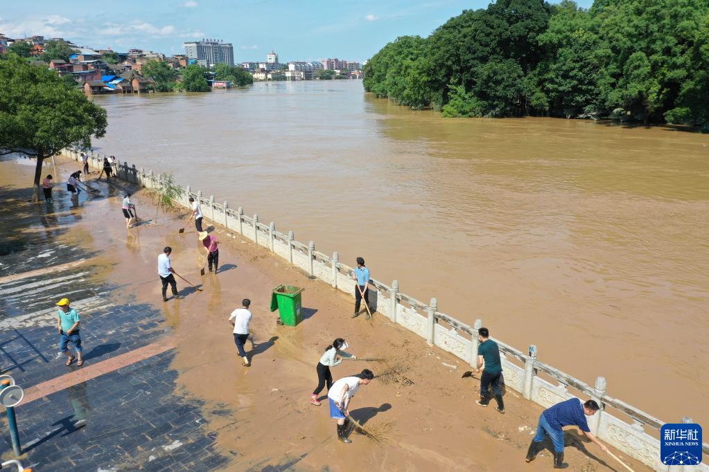 湖南道县：洪水消退 全力恢复生产生活