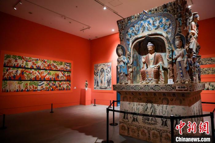 敦煌艺术展“常展常新”：从佛教艺术到壁画里的“人间万象”