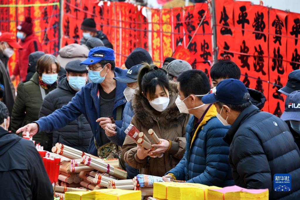 烟火气归来！青岛百年大集红火迎新春