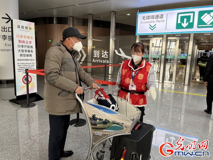组图|【春运进行时】北京大兴国际机场新春氛围浓