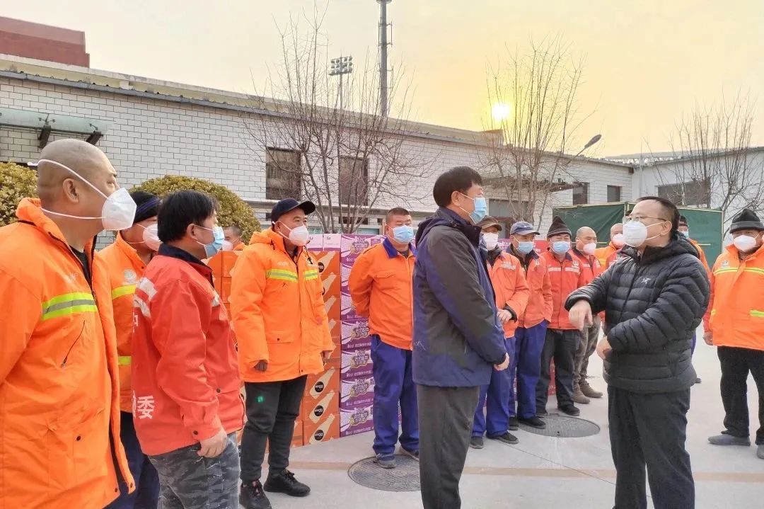北京市大兴区各级工会走访慰问一线职工
