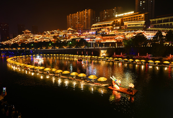 灯火阑珊“夜经济”