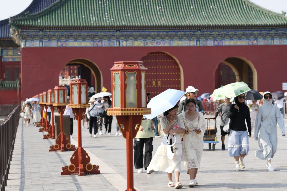 端午假期北京全市公园纳客326万人次 同比增61%