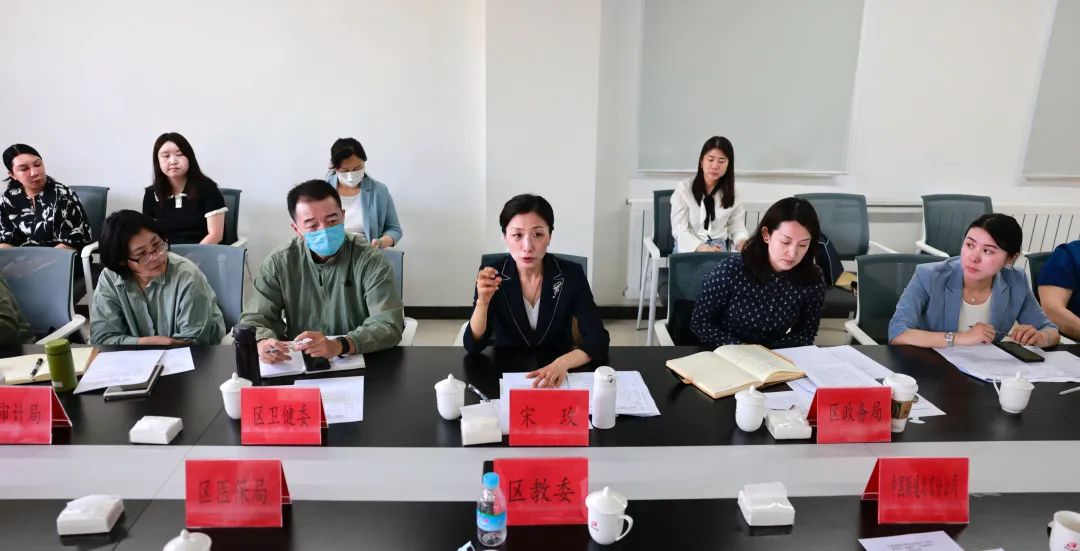 北京市西城区“双提升”工程：争当服务先锋，努力从专业接线员蝶变提升为红墙服务员