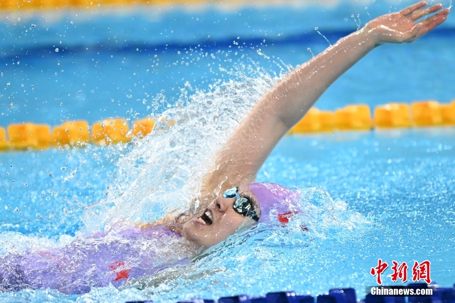成都大运会柳雅欣夺得女子200米仰泳金牌