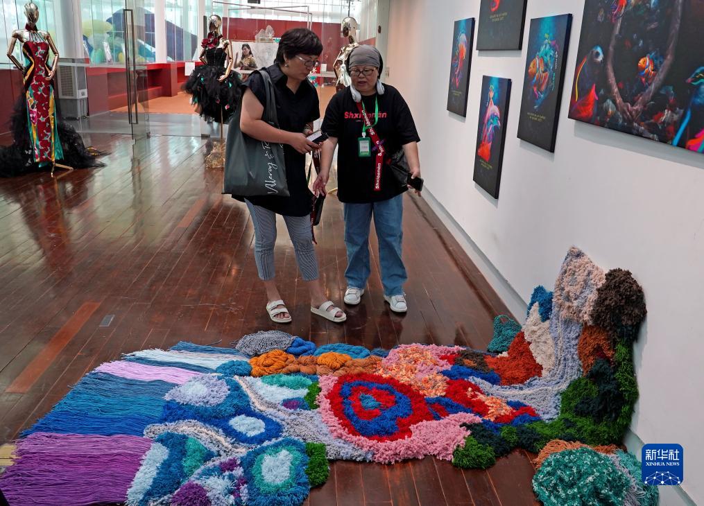 上海举办生态环保艺术节