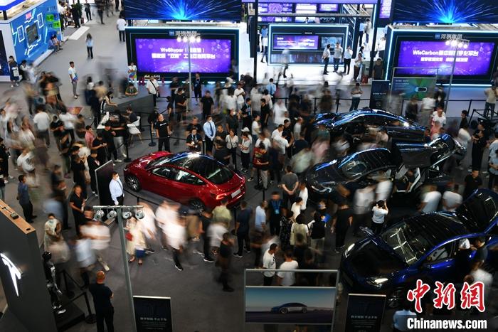 特斯拉上海超级工厂第200万辆整车下线