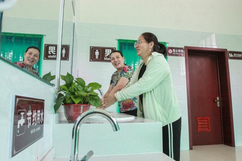 河南博爱：改造“小公厕” 服务“大民生”