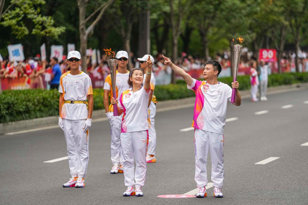奔向同一个梦想——杭州亚运会火炬手期待体育精神“闪耀时刻”