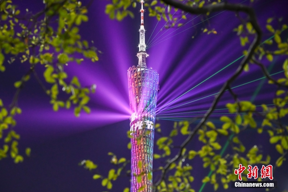 第十二届广州国际灯光节亮灯