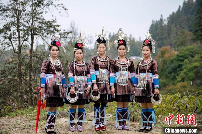 贵州侗族同胞欢度“冻鱼节”
