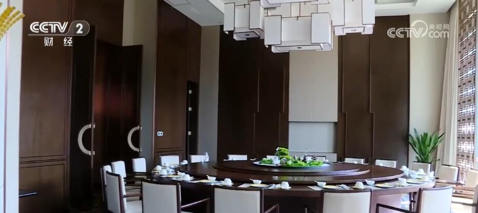 “点燃”节前消费热情 多地拿出“真金白银”激发市场活力