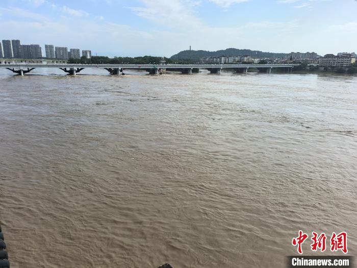 浙江:钱塘江发生今年第1号洪水