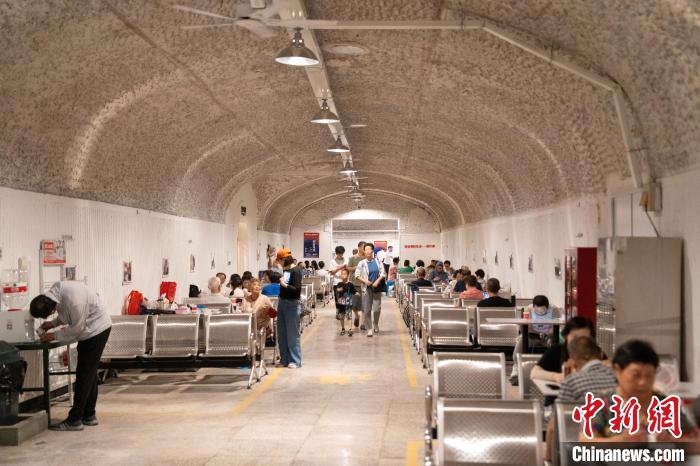 杭州防空洞避暑纳凉点首日开放