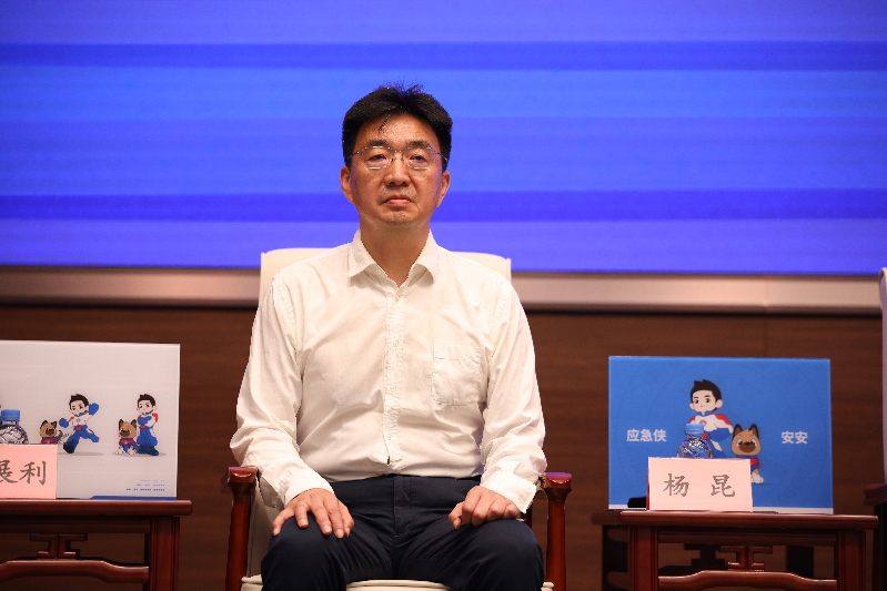 杨昆：山洪灾害避险逃生记住“四字诀”