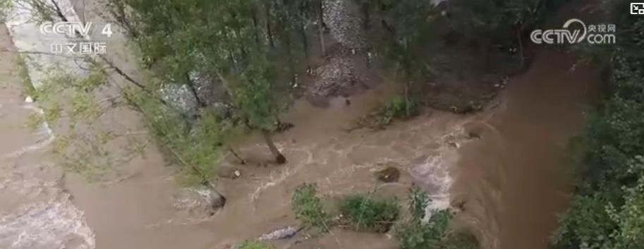 应对强降雨：多地紧急转移安置群众 地质隐患排查同步进行