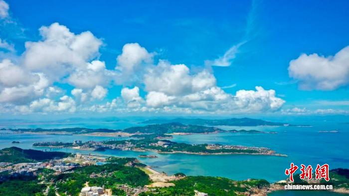 秋风起海鲜肥 “海上花园”浙江洞头老饕抢“鲜”忙