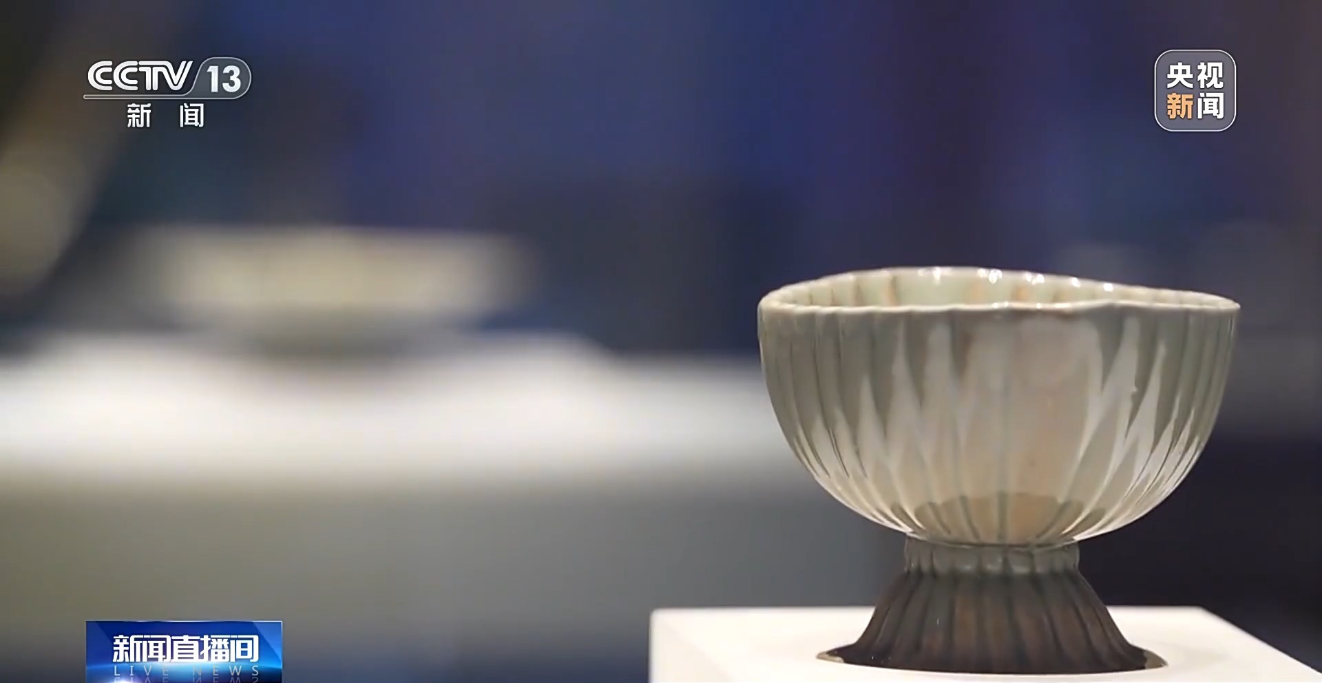 视频丨从盲盒到潮玩 这届年轻人正在用这种方式收藏历史→ 视频丨从盲盒到潮玩 这届年轻人正在用这种方式收藏历史→