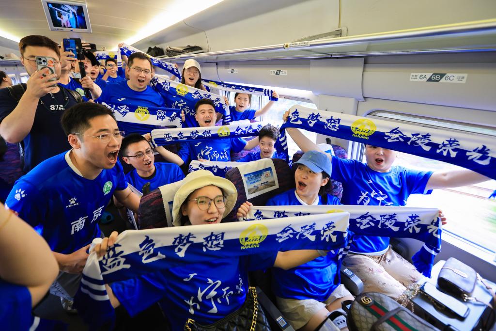 千笔楼丨从“村超”到“苏超”,为啥都能踢进你我心门?