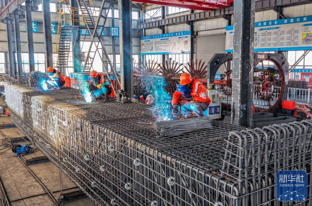 假日里的坚守 假日里的坚守