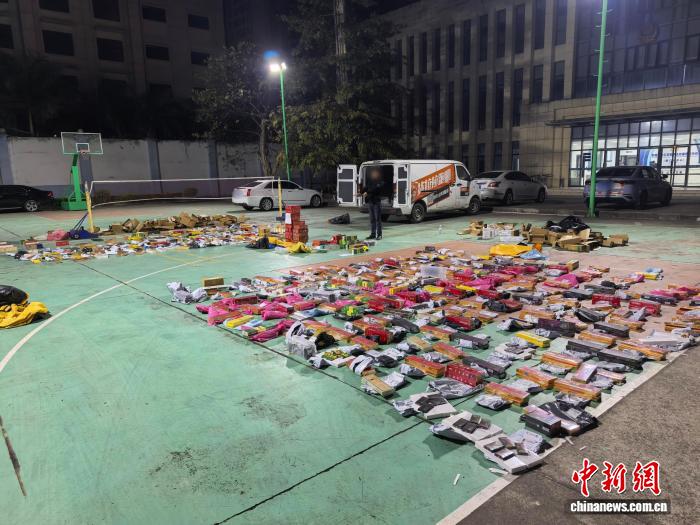 广西防城港打击涉边违法犯罪 查扣车辆1218辆