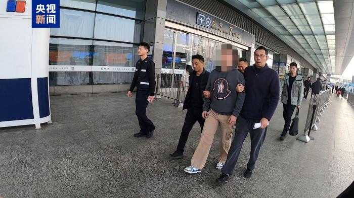 超高“黑飞”50余次最高达2700余米 男子被刑拘