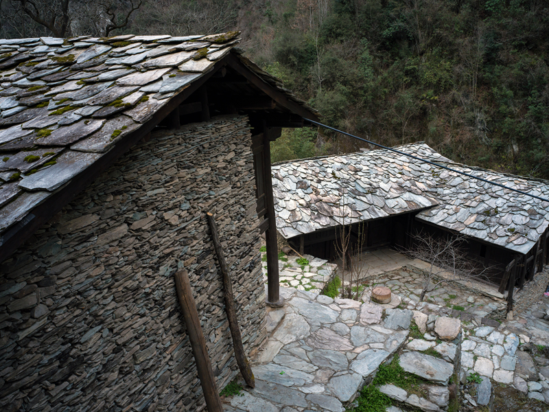 【新春走基层】甘肃文县玉垒乡巴巴沟明代石板房景观