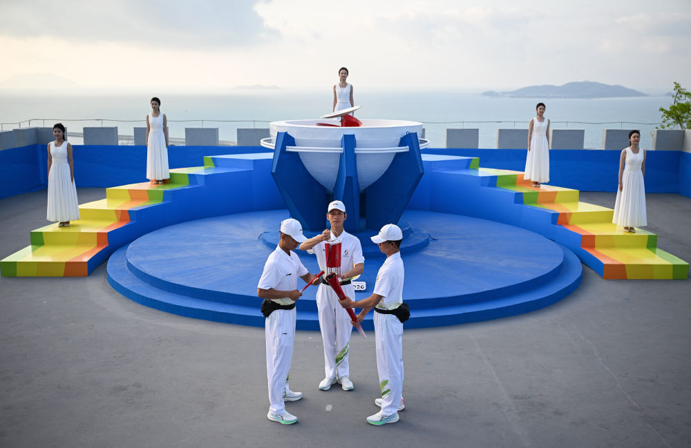 追光 | 74位火炬手，把热情和海风一起传递