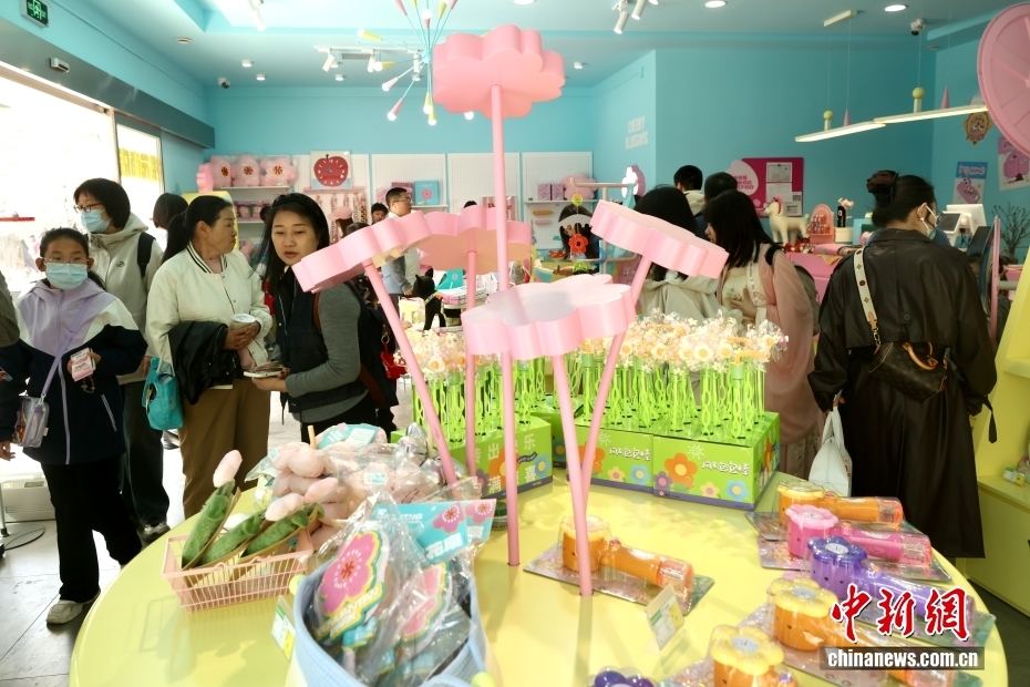 北京公园清明假期接待游客594.16万人次　颐和园人气最旺