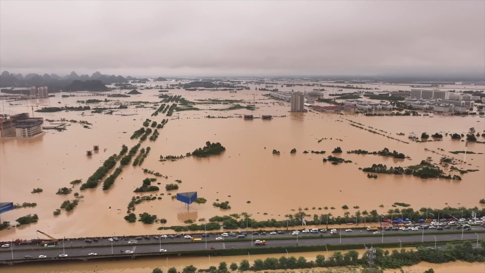 微光成炬护家园——广西防汛救灾暖心纪实